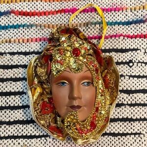 Lady’s Face Decoration Gold and Red decoration